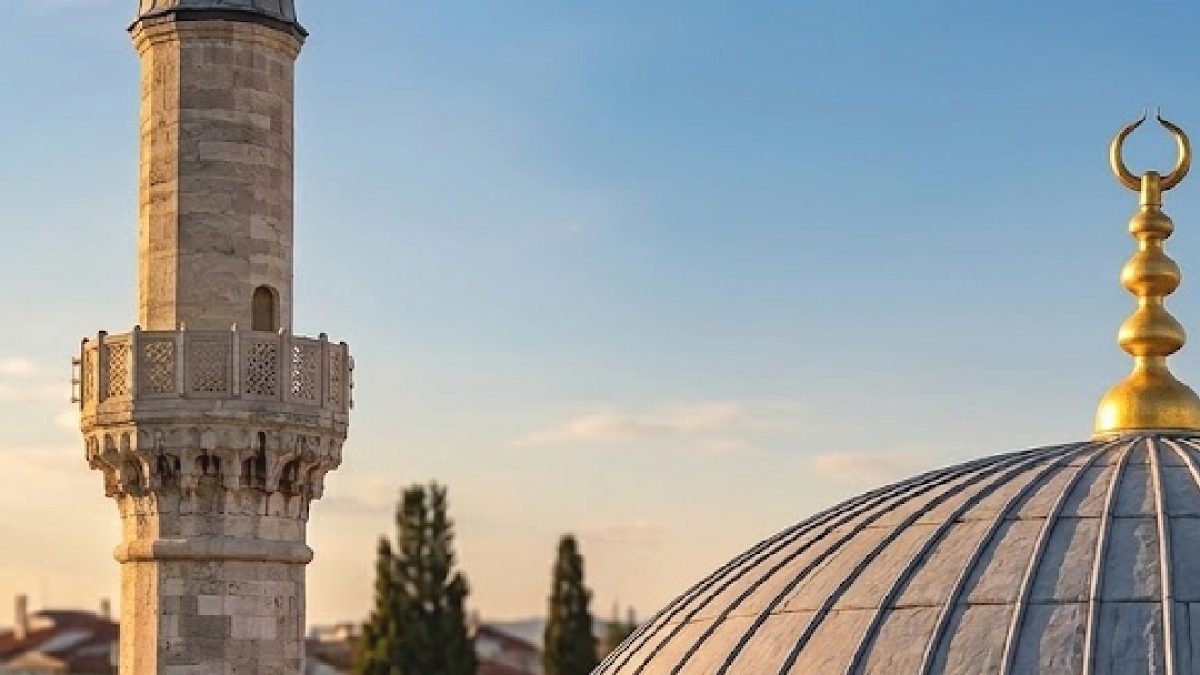 Danimarka'da Ezan Tartışması: Kamusal Alanda Yasak Geliyor mu?