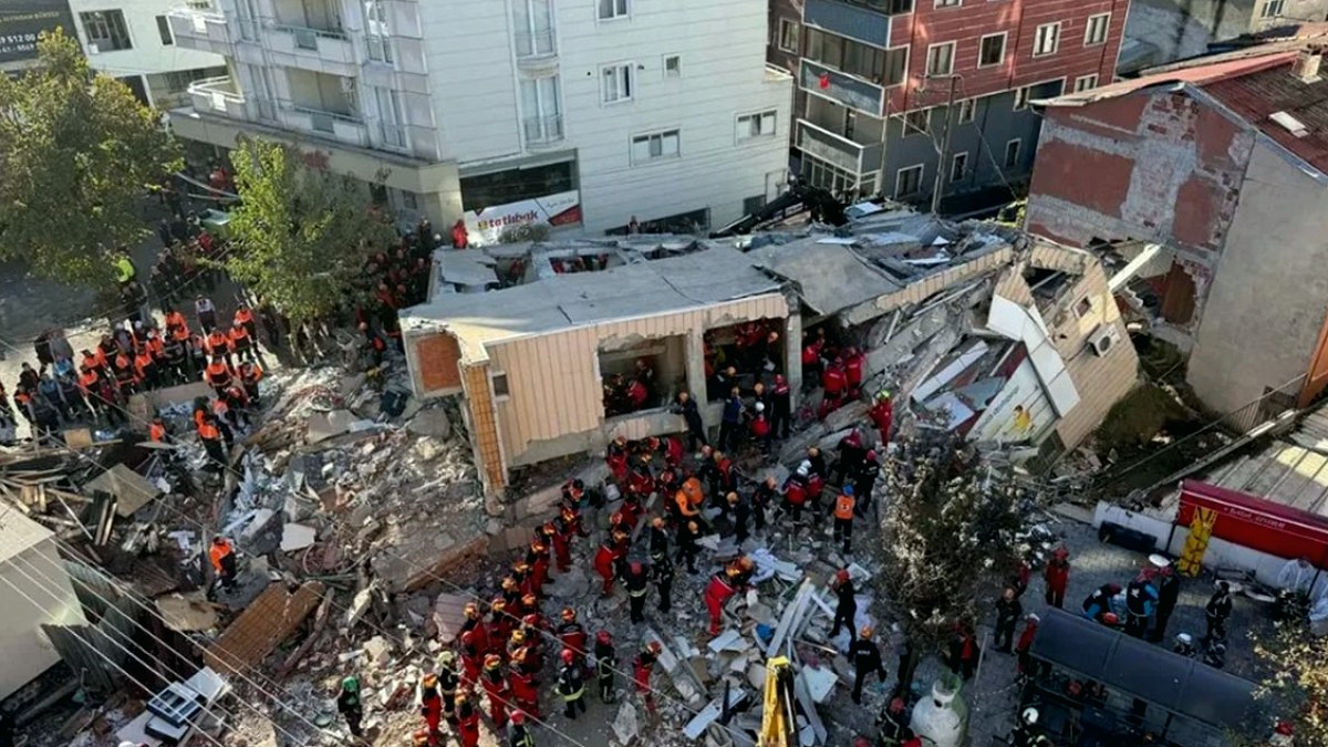 Metro İnşaatı Mağdurları Adalet Arıyor: Bilirkişi Raporları Değişti, Evler Yıkılıyor