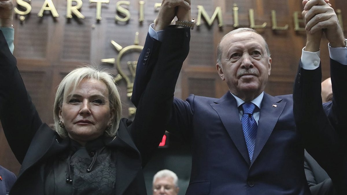 Nimet Özdemir'den Siyasi Manevra: AKP'ye Geçişin Ardındaki Detaylar