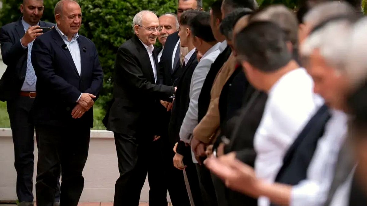 CHP'de Kılıçdaroğlu'nun İstanbul Programı İptal: Konvoy Şoku ve Kulis İddiaları