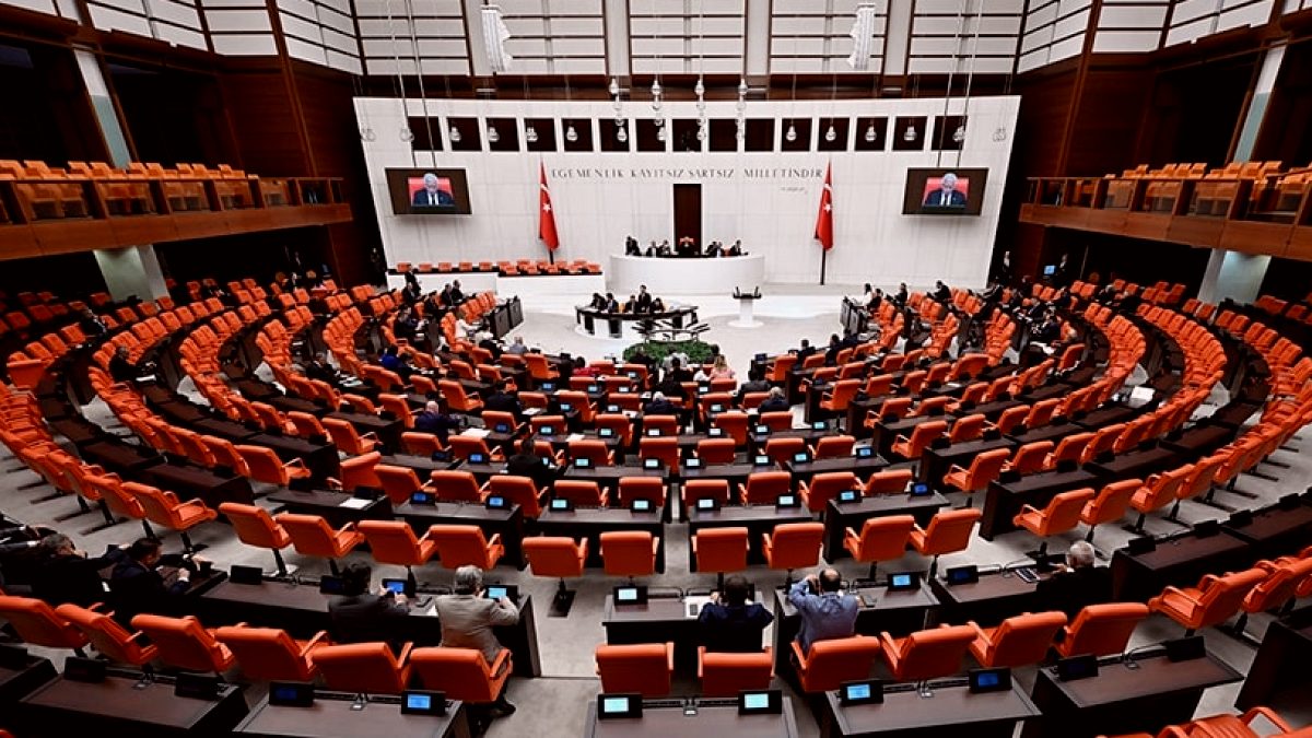 TBMM'de Vekillerin Dokunulmazlık Dosyaları Karma Komisyonda Değerlendirilecek