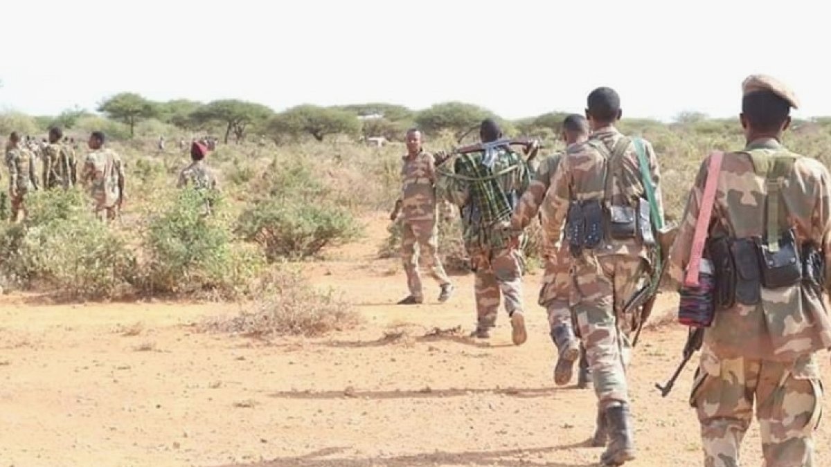 Somali'de Eş-Şebab'a Karşı Büyük Operasyon: 30'dan Fazla Terörist Öldürüldü