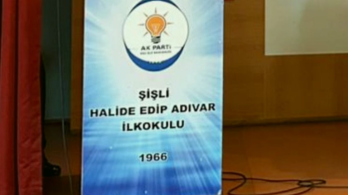 AK Parti Okullarda Üye Toplantısı Düzenledi: Tepkiler Yükseldi