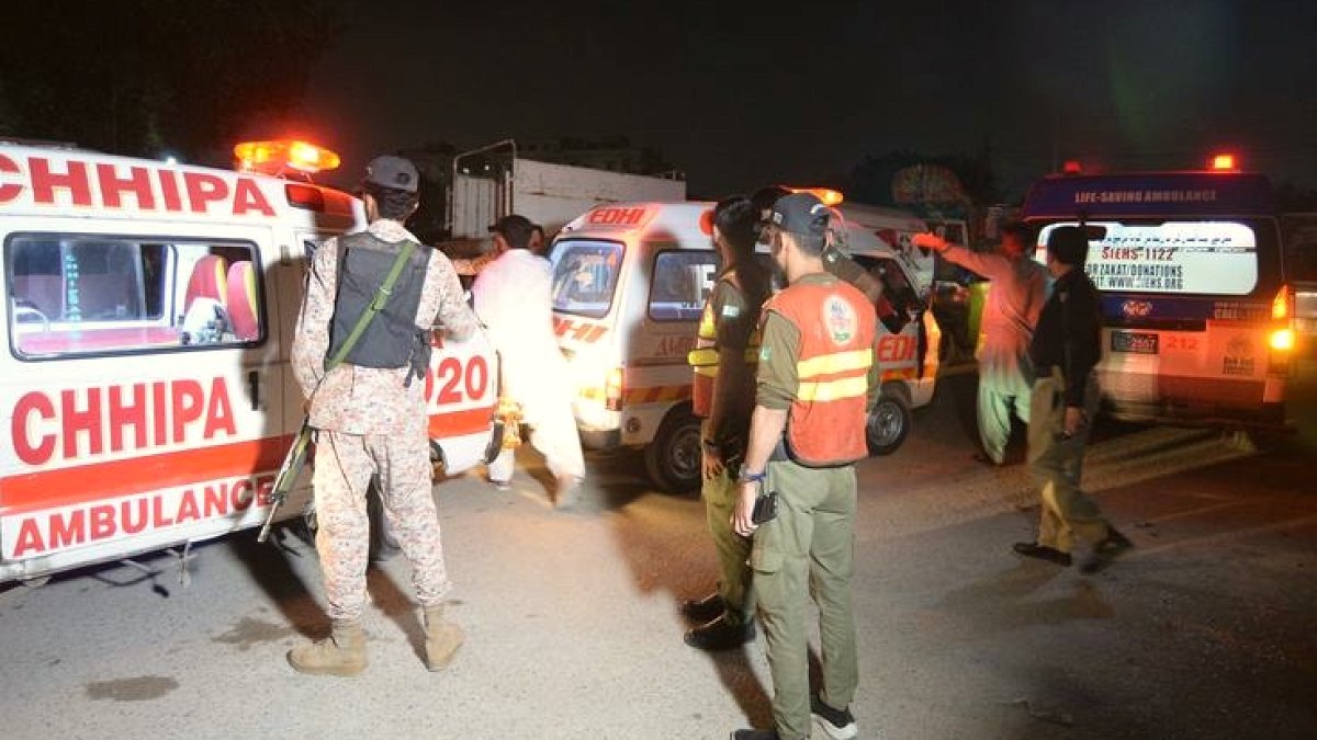 Pakistan'da Güvenlik Güçlerine Silahlı Saldırı: 3 Şehit