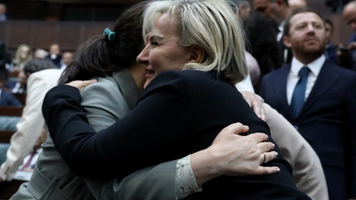 Siyasi Kariyerindeki Sürpriz: Nimet Özdemir'in Diploması Tartışma Yarattı