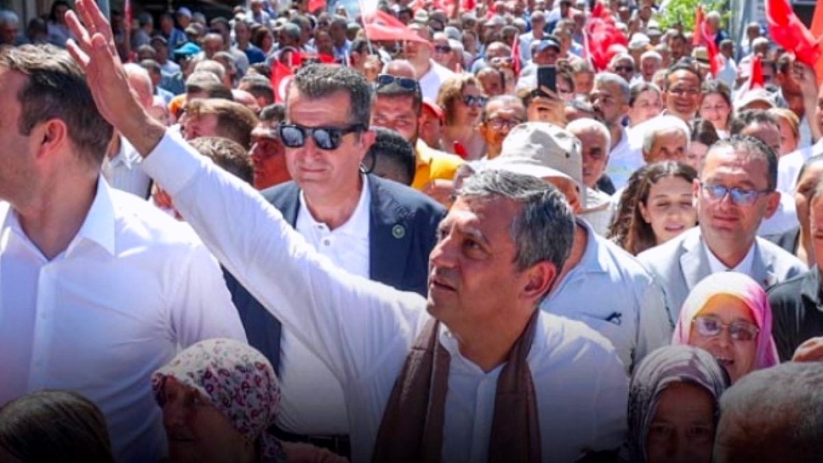 CHP'de Yeni Parti İddiaları: Murat Bakan'dan Kritik Açıklamalar
