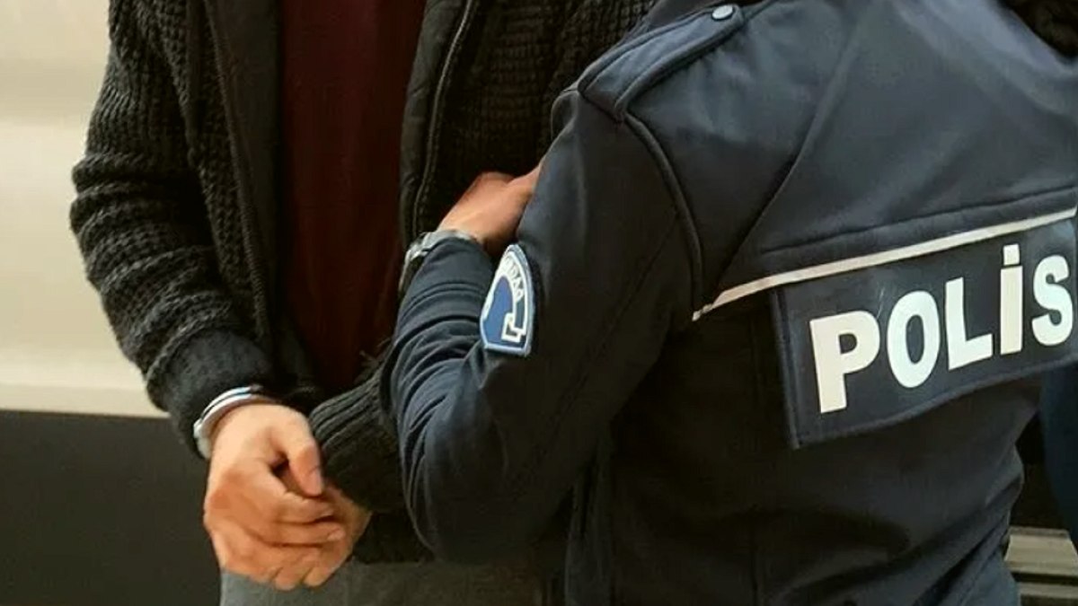 Avcılar Metrobüsünde Yankesicilik Yapan Şüpheli Tutuklandı