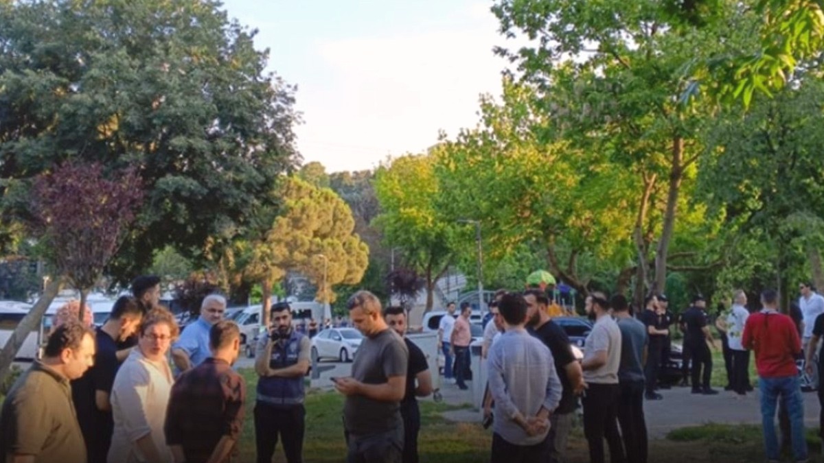 Komedyen Deniz Göktaş'a Destek Eylemi Polis Tarafından Engellendi
