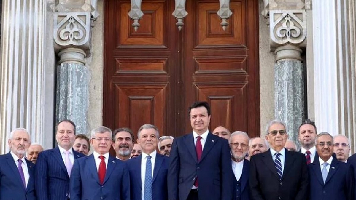 Siyasi Haritada Yeni Bir Blok Mu Şekilleniyor? Babacan Detayları Paylaştı