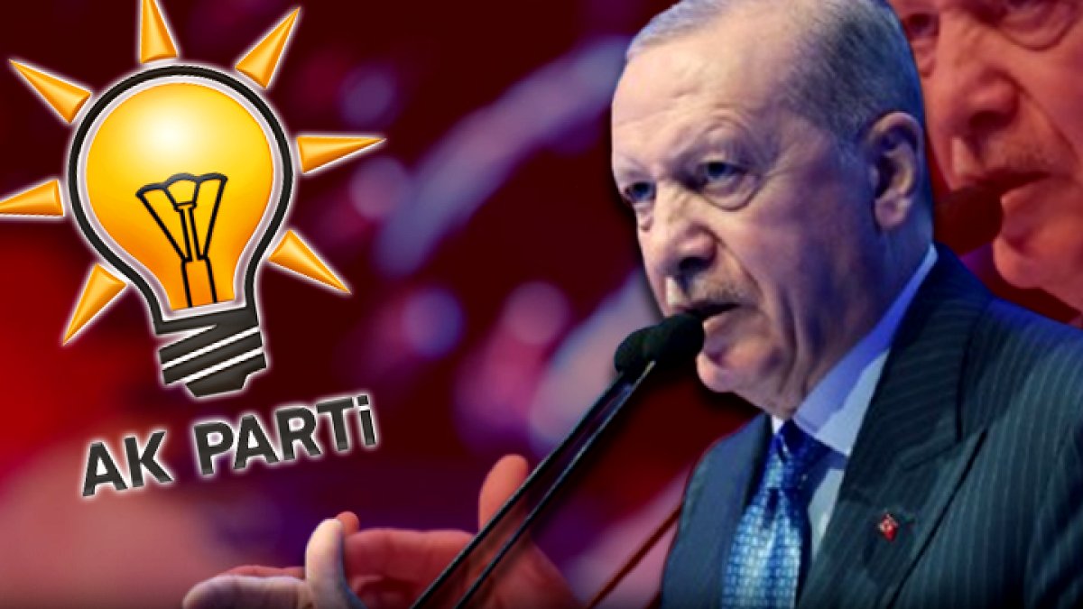 AK Parti'nin Geleceği Tartışılıyor: Kurucu İsimden Şok Açıklama