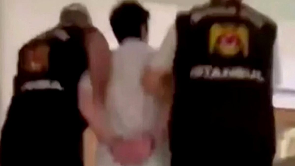Komedyen Göktaş'ın Gözaltı Anıları: Ters Kelepçe ve Kasıtlı Gülüş İddiası