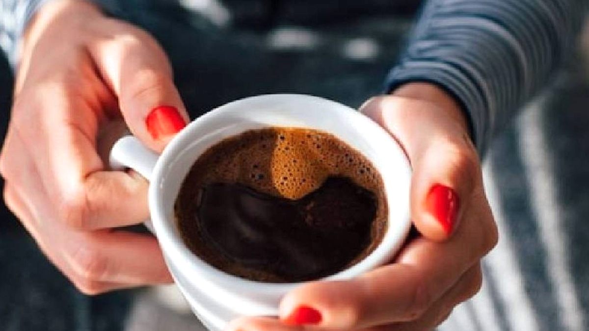 Kahveyi Aniden Bırakmanın Vücuttaki Etkileri ve Uyum Süreci