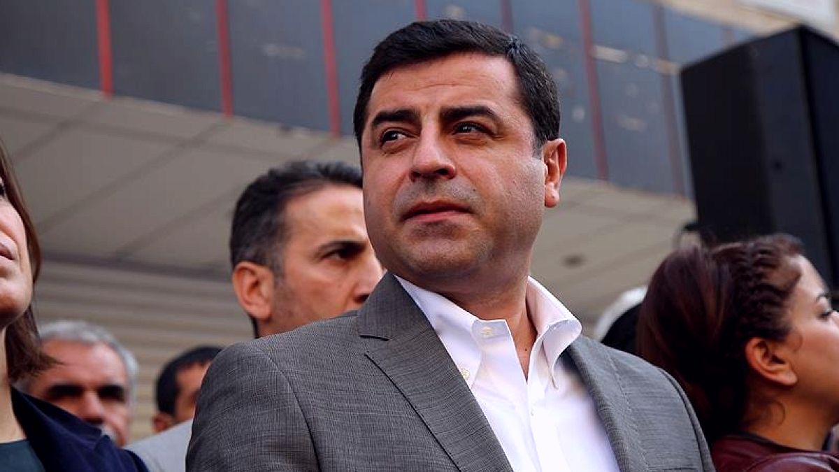 İmamoğlu'ndan Savunma Süresi Tepkisi: Demirtaş ve Özdağ Örnek Gösterildi