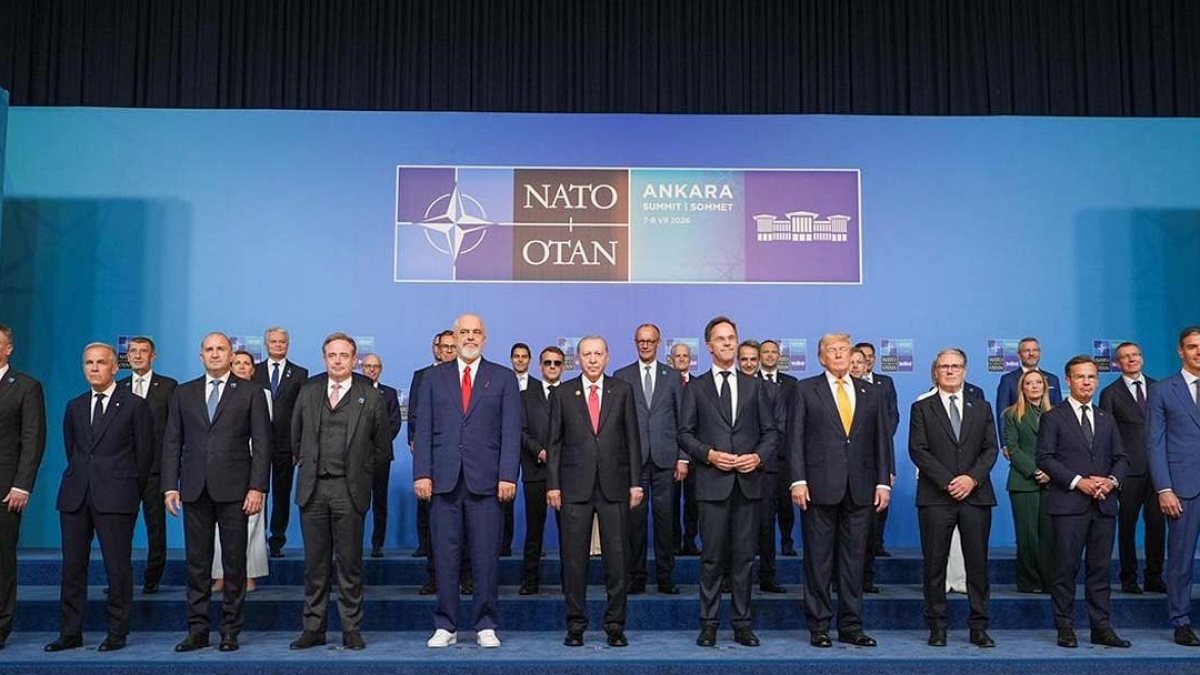 NATO Zirvesi'nde Çekya'dan Ukrayna Yardımı Reddi: 'Katkı Sağlamayacağız'