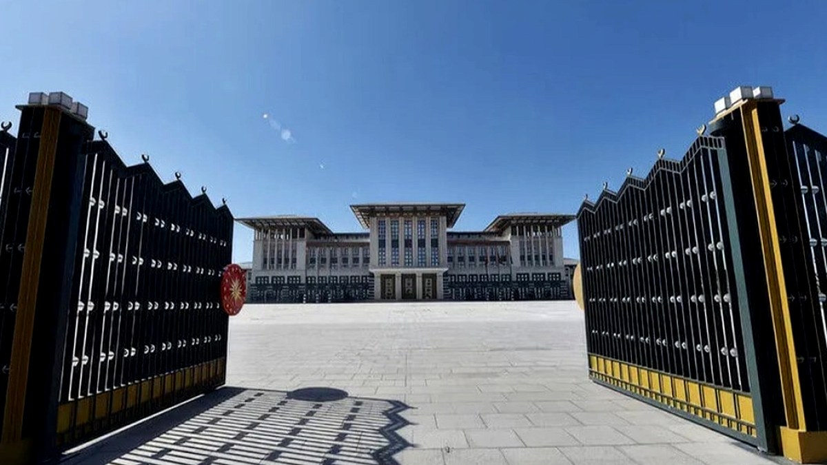 Türkiye'de Faiz Yükü Katlanarak Artıyor: Sistem Değişikliği Ekonomiyi Nasıl Etkiledi?