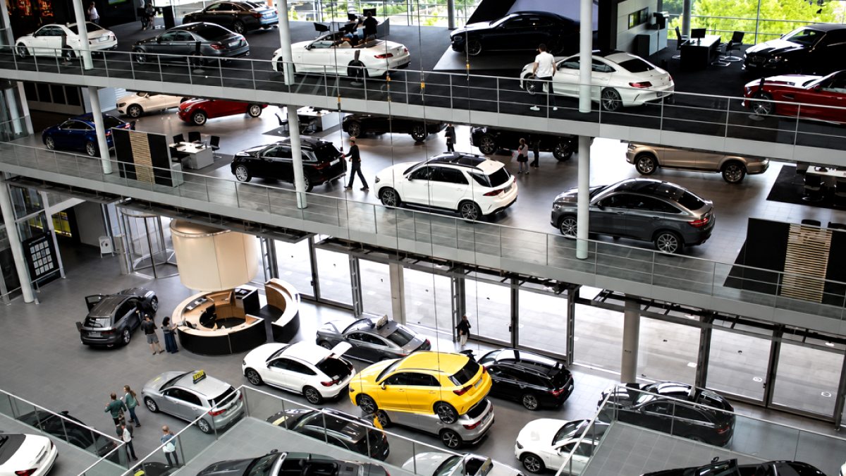 Çin'de Alman Otomotiv Devleri Zorlanıyor: Pazar Payı Daralıyor