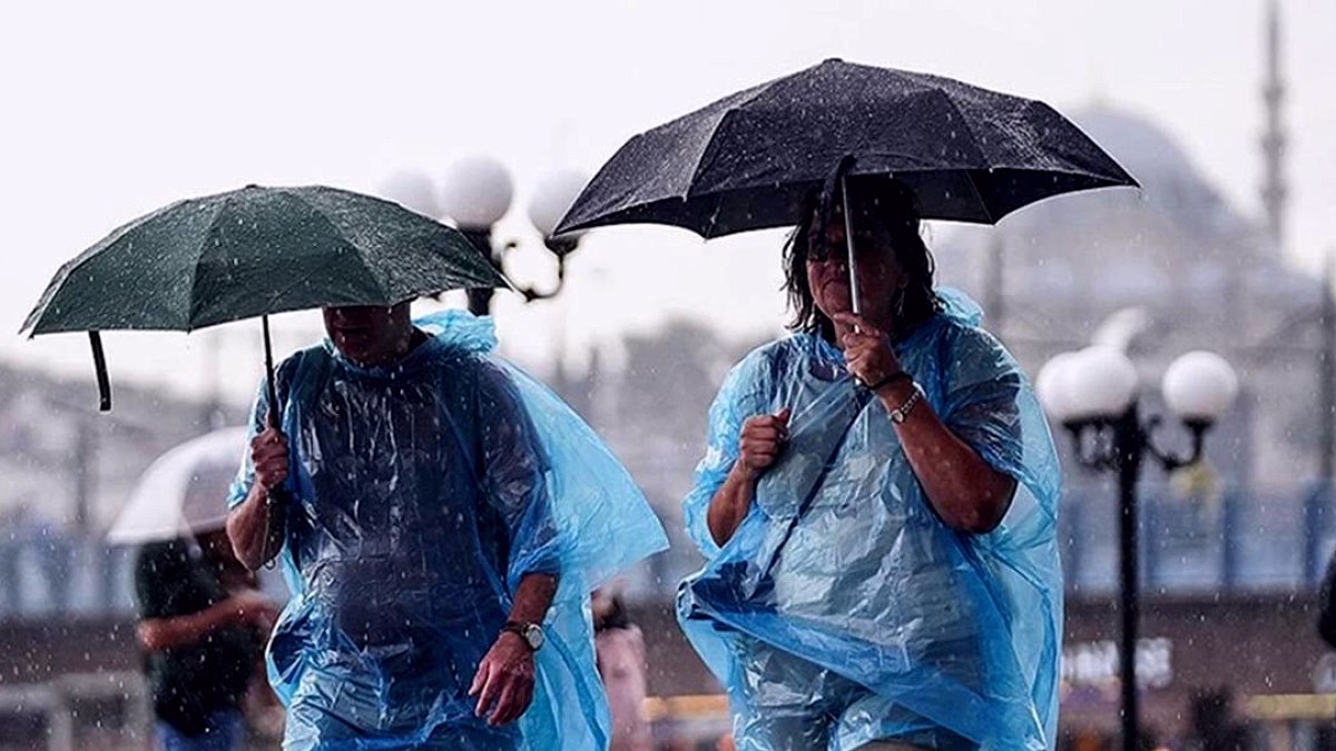 İstanbul'da Yeni Hava Uyarıları: Sağanak Yağış ve Sıcaklık Düşüşü Geliyor