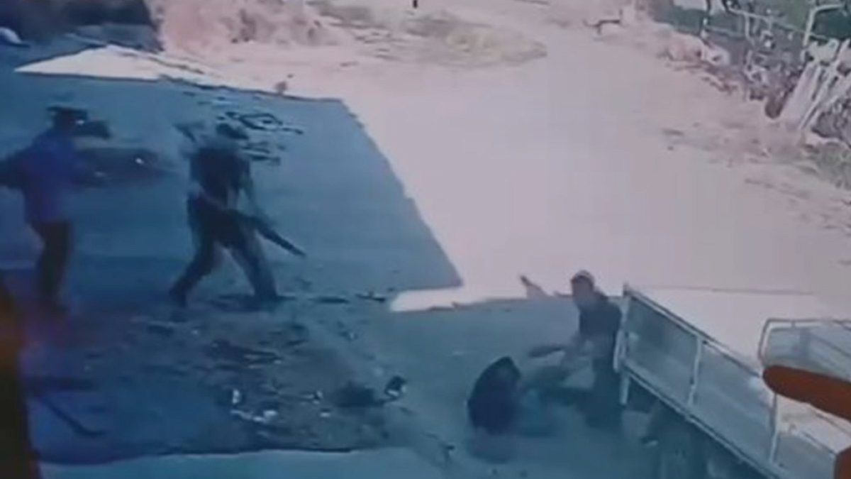 İş Yeri Sahibi Çöp Tartışmasında Silahla Vuruldu