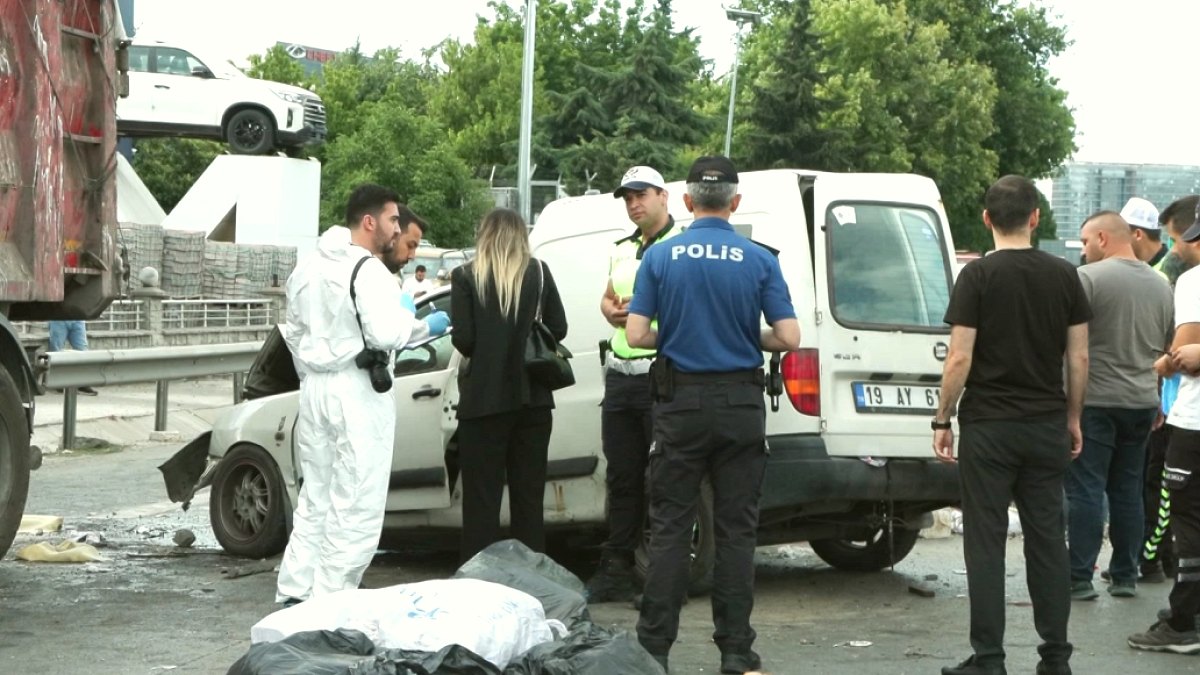 Basın Ekspres'te Feci Kaza: Hafriyat Kamyonuna Çarpan Sürücü Yaşamını Yitirdi
