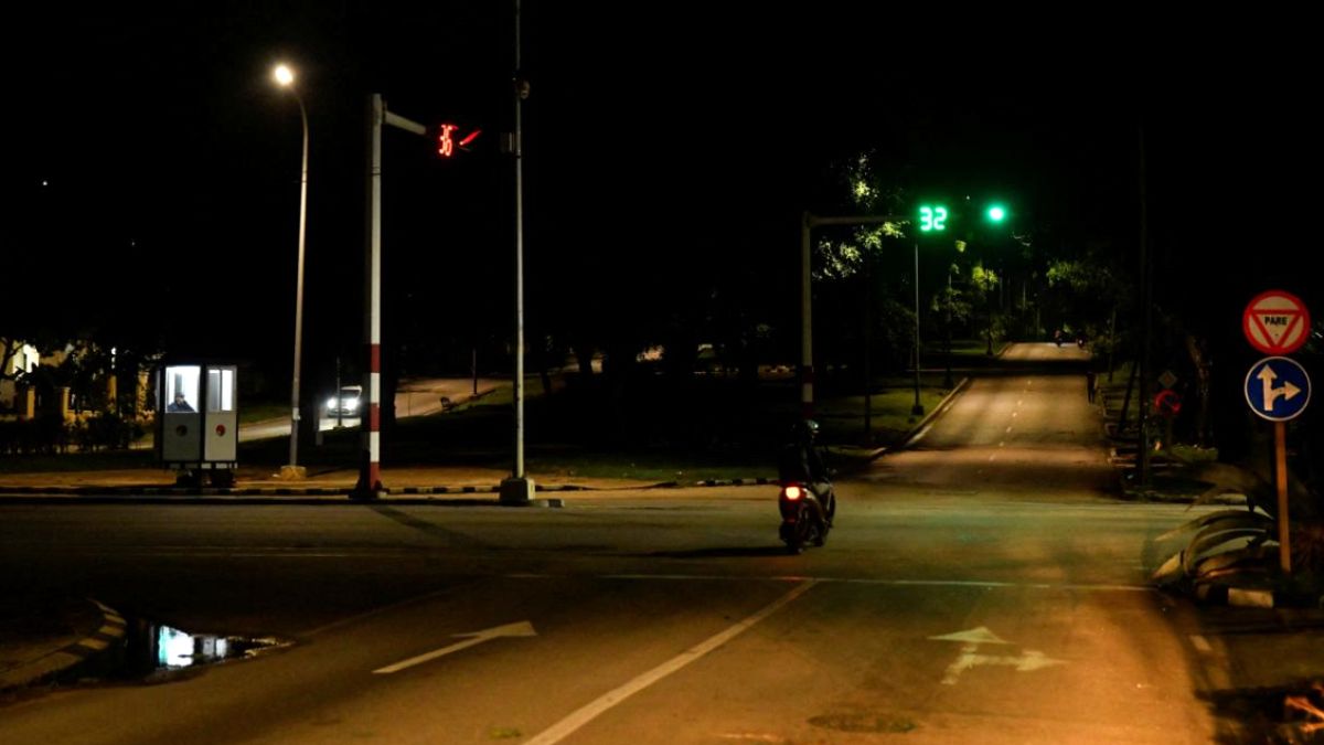 Küba'da Ulusal Elektrik Şebekesi Çöktü: Ülke Beşinci Kez Karanlıkta Kaldı