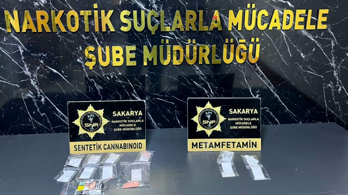 Sakarya'da Nefes Kesen Uyuşturucu Operasyonu: 9 Kilo Bonzai Ham Maddesi ve 5 Gözaltı