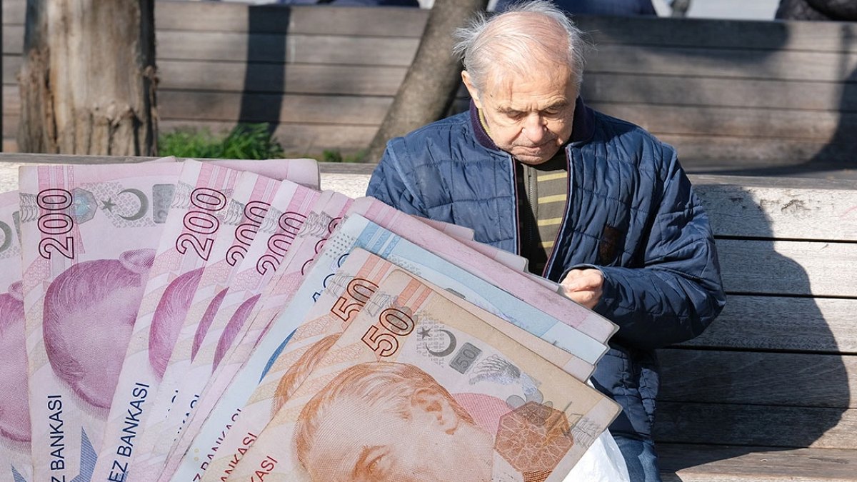 Emeklilerin Maaş Kesintisi Durumu: Kimler SGDP Kapsamında Çalışabilir?