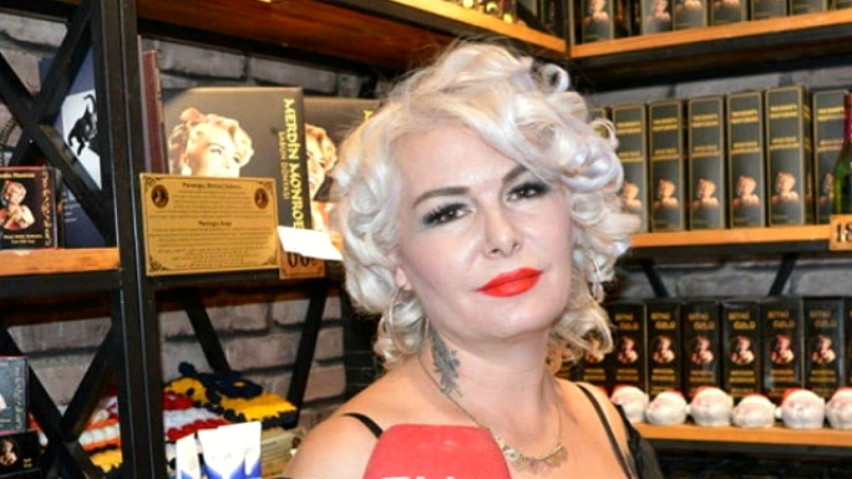 Mardin'in 'Marilyn Monroe'su Gözaltına Alındı: 15 Temmuz Paylaşımları Soruşturması
