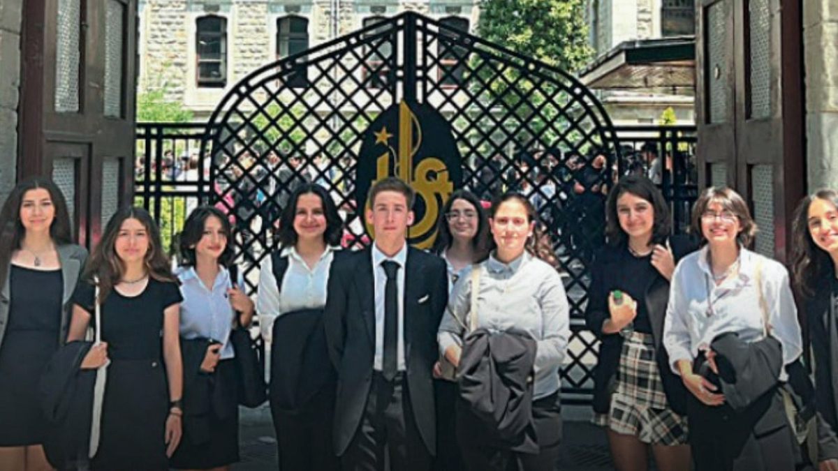 LGS Şampiyonları Yurt Bulamıyor: Nitelikli Liselerde Barınma Krizi Derinleşiyor