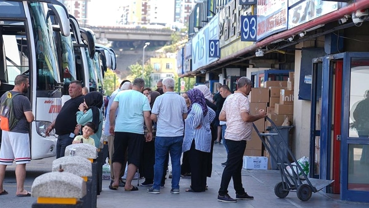 İş Fırsatları Vatandaşları Yeni Şehirlere Yönlendirdi: Yarım Milyon Kişi Göç Etti