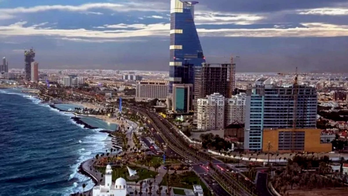 Yemen'deki Husiler Suudi Arabistan'a Karşı Savaş Tehdidini Artırdı