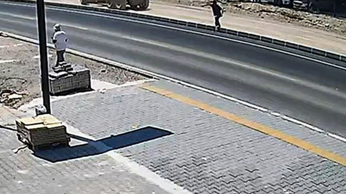 Erdemli'de Ağır Yaralanan Yaya İçin 16 Yaşındaki Ehliyetsiz Sürücü Gözaltına Alındı