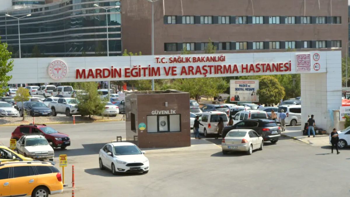 Evlerinin Damında Uyurken Vuruldu: 12 Yaşındaki Çocuğun Hayati Tehlikesi Sürüyor