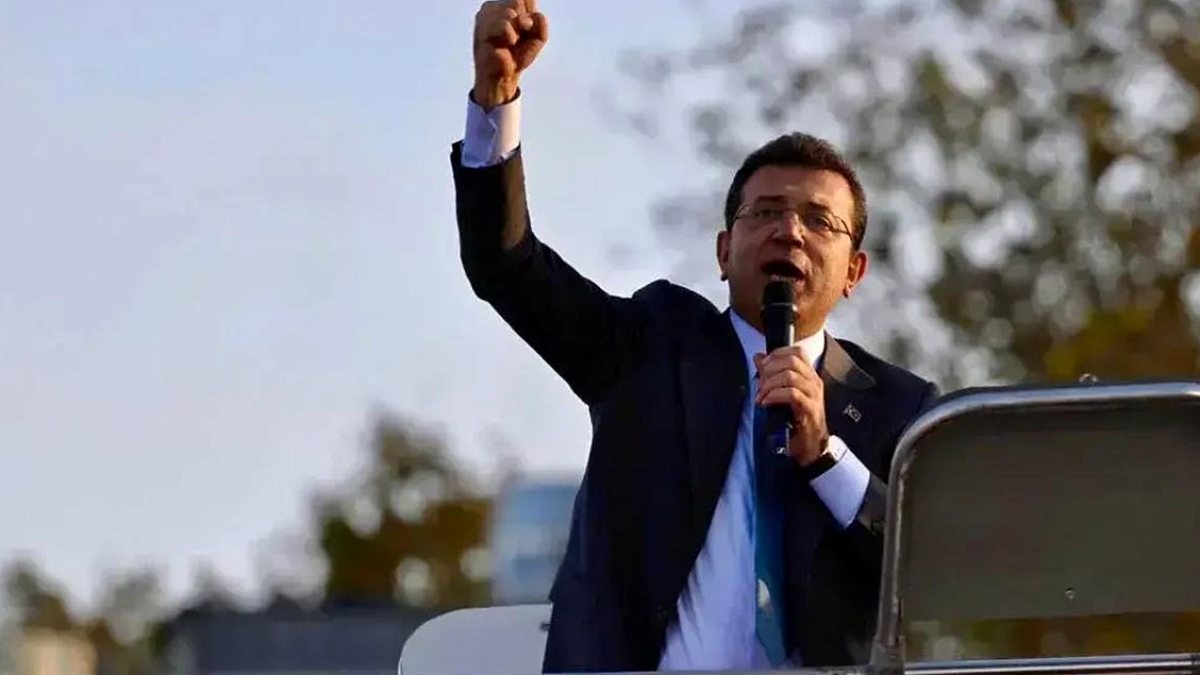 Ekrem İmamoğlu'ndan Gençlere Çağrı: 'Birlikte Düşünecek, Çalışacak ve Başaracağız'
