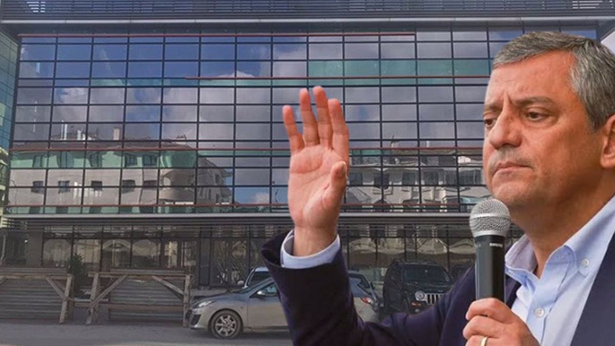 Özgür Özel'in Yeni Partisi İçin Genel Merkez Belirlendi