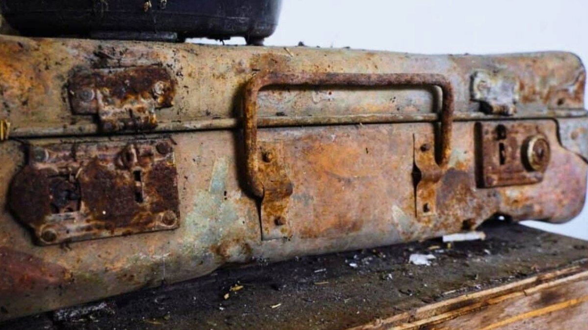 100 Yıllık Bavuldan Çıkan Kayıp Servet: Floransa Elması Bulundu