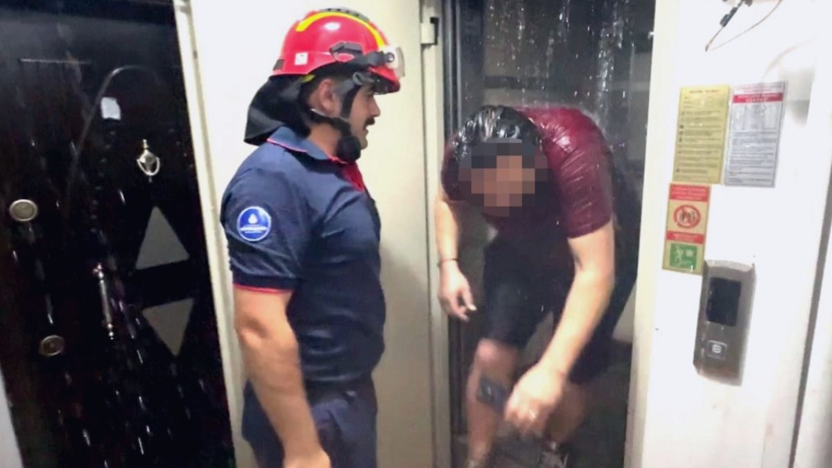 Taşınma Sırasında Yaşanan Talihsizlik: Bina Sular Altında Kaldı, Vatandaş Mahsur Kaldı