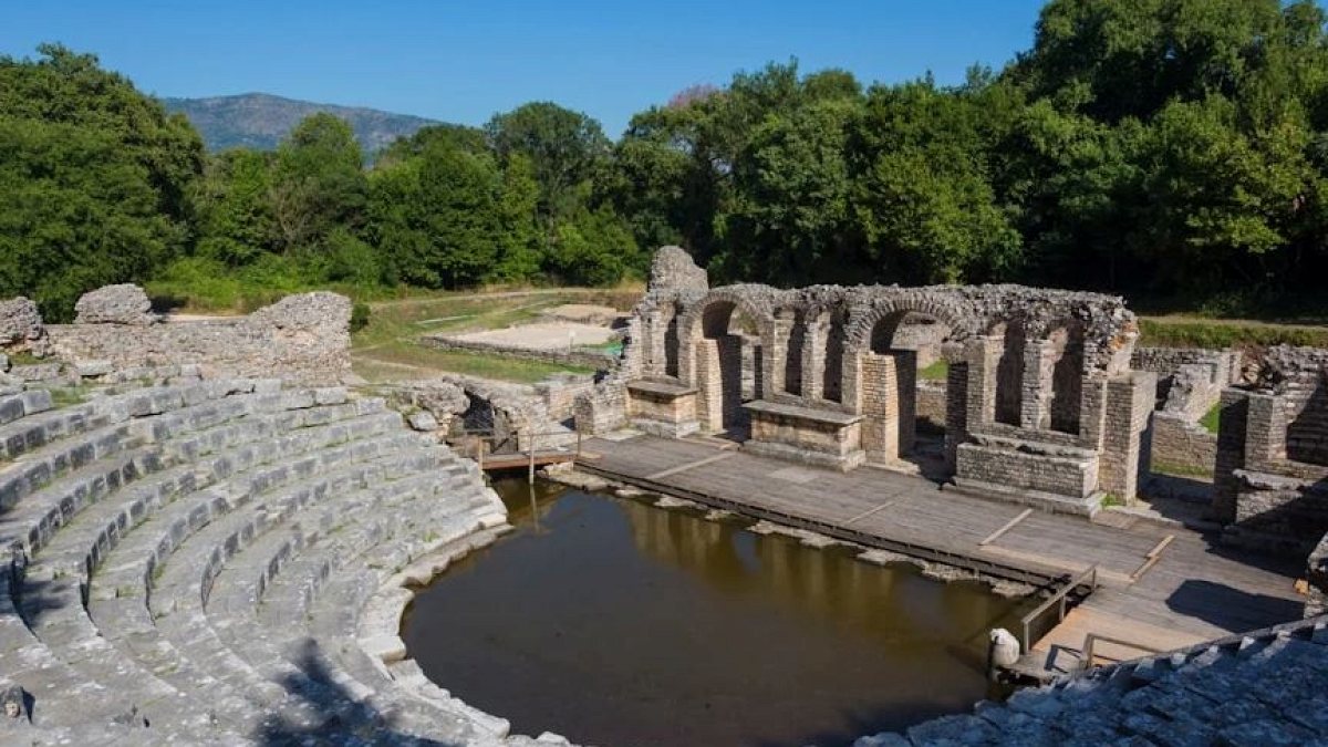 Arnavutluk'ta 2000 Yıllık Kuyu: Gizemli Yazıt Bir Kadının Gücünü Ortaya Koyuyor