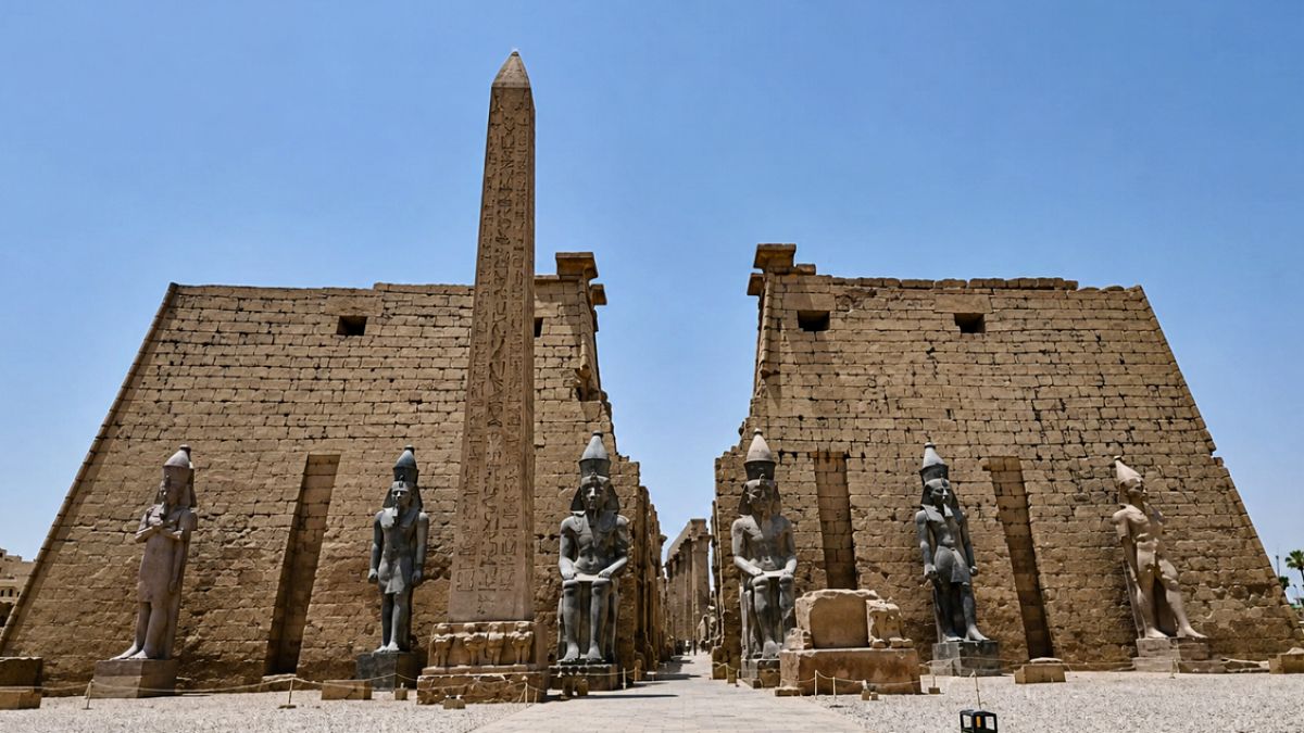 Mısır Çöllerinde Gizemli 'Altın Şehir' Keşfedildi