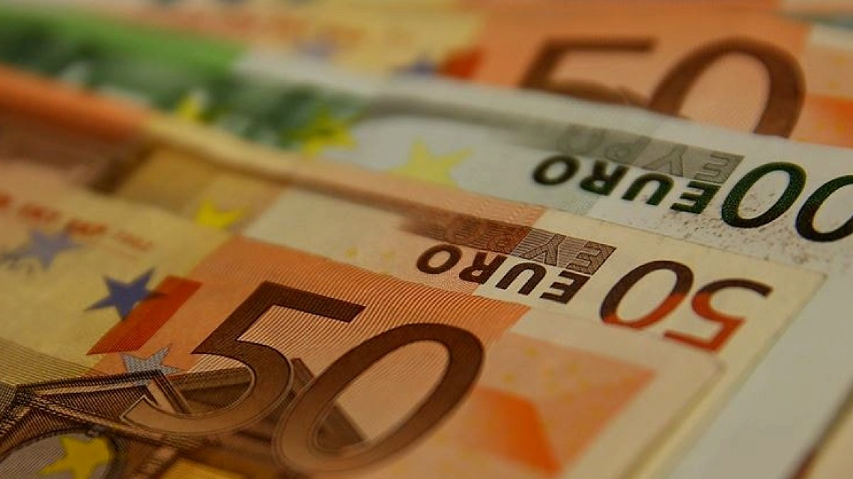 Avrupa Merkez Bankası Faizleri Sabit Tuttu: Enflasyon Hedefi Öncelikli