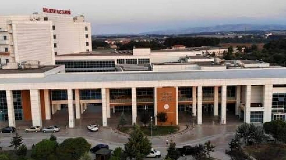 Samsun'da Hastanede Gıda Zehirlenmesi: Personel ve Stajyerler Tedavi Altında