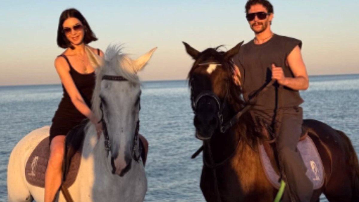 Ahu Yağtu'dan Romantik Mısır Kaçamağı: 12 Yaş Küçük Sevgilisiyle Doğum Gününü Kutladı