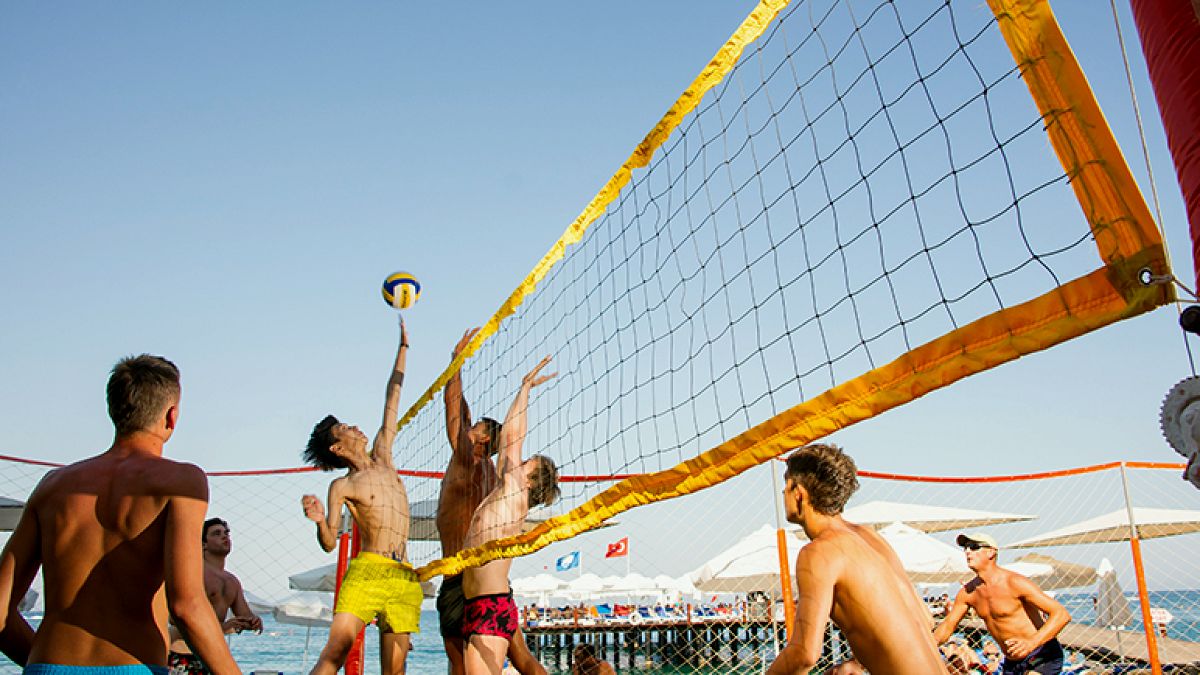 Portekiz Plajlarında Sıkı Kurallar: Futbol ve Müzik Yasaklandı, Cezalar Ağır
