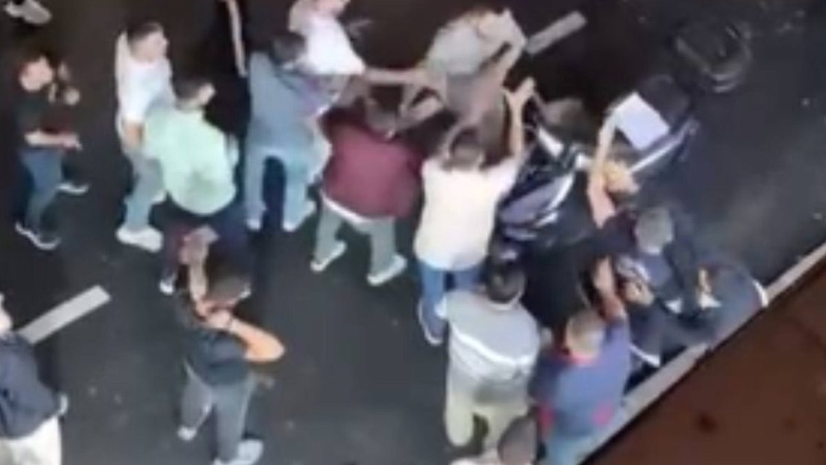 Gaziosmanpaşa'da Kaldırım İşgali Tartışması Kanlı Bitti