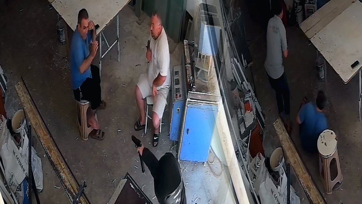 Adana'da Kanlı İntikam: Borç Cinayeti Zanlıları Tutuklandı