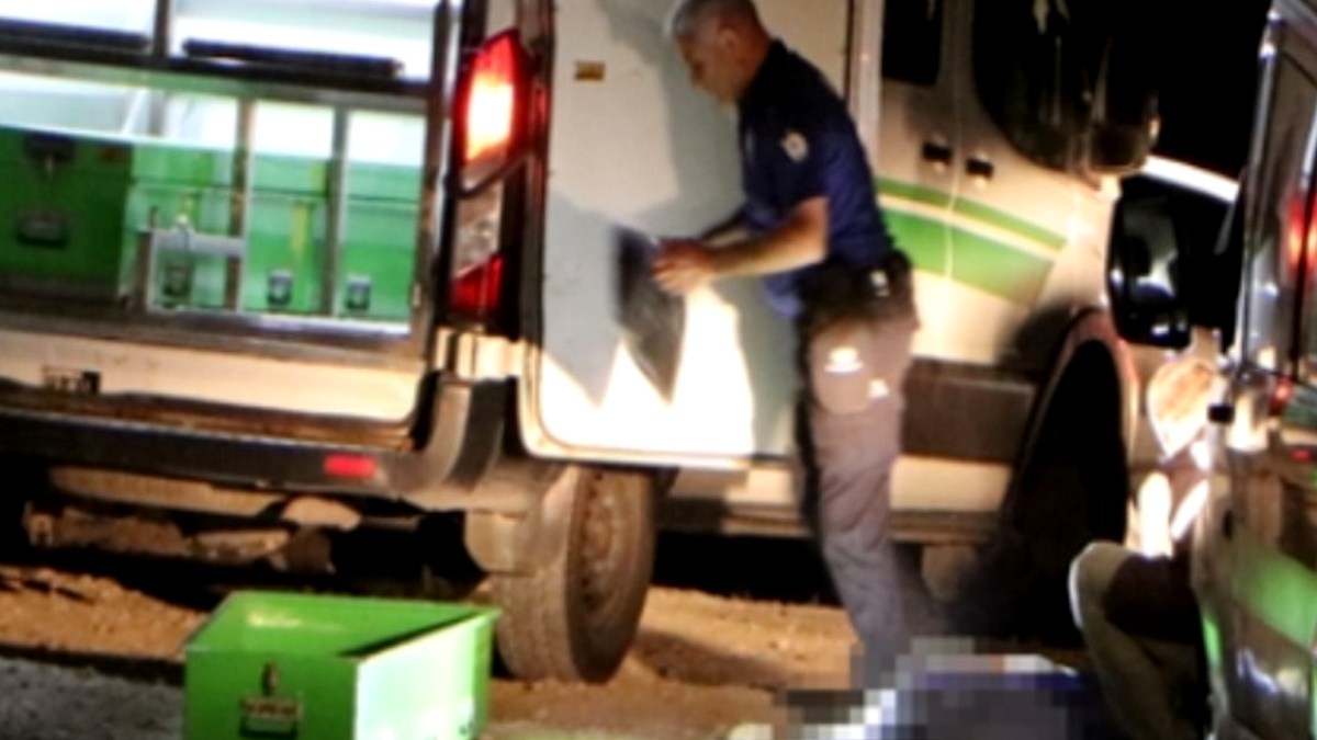 Adana'da Manzaraya Karşı Duran 3 Kişi Silahlı Saldırıda Hayatını Kaybetti