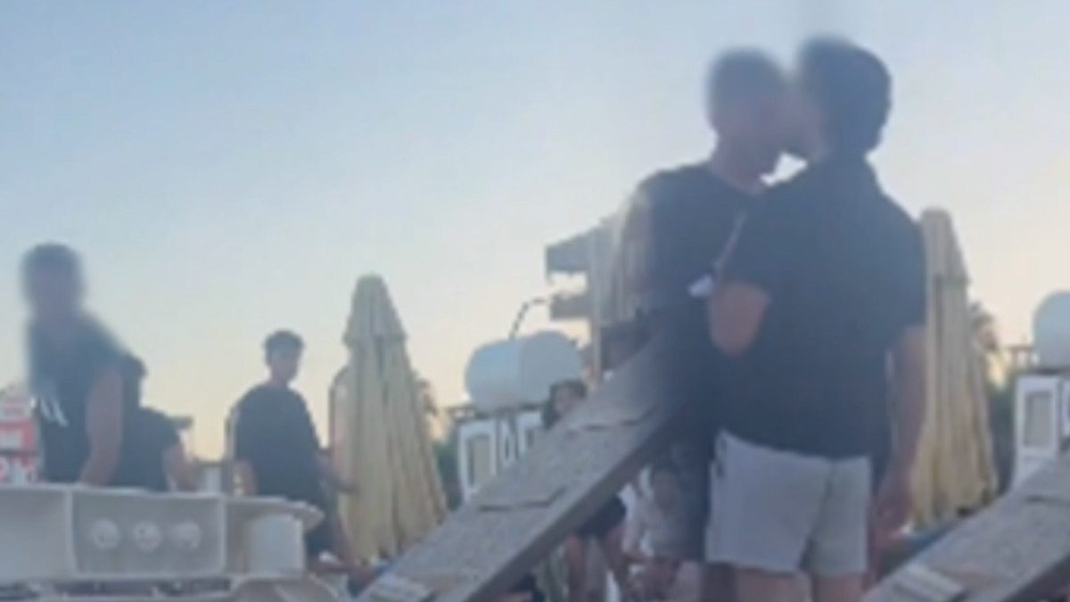 Plajda Kürekli Saldırı: Vatandaşlar Şoke Oldu