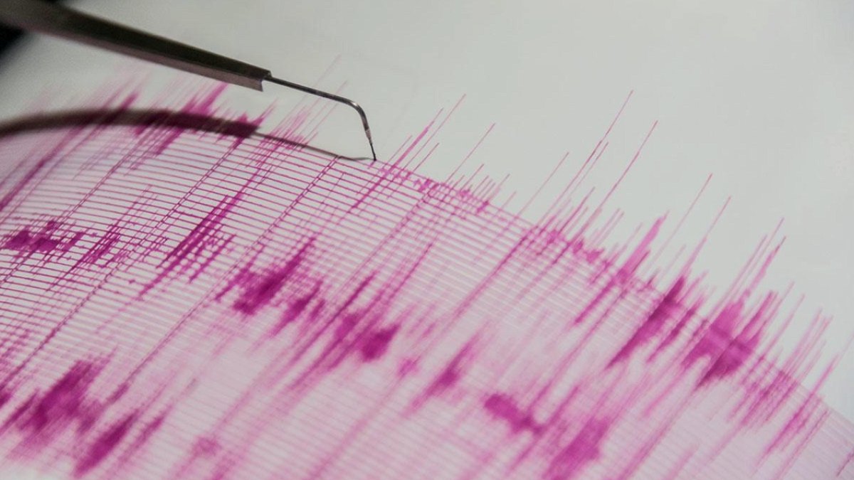 Japonya'da Şiddetli Sarsıntı: Tsunami Uyarısı Yapıldı