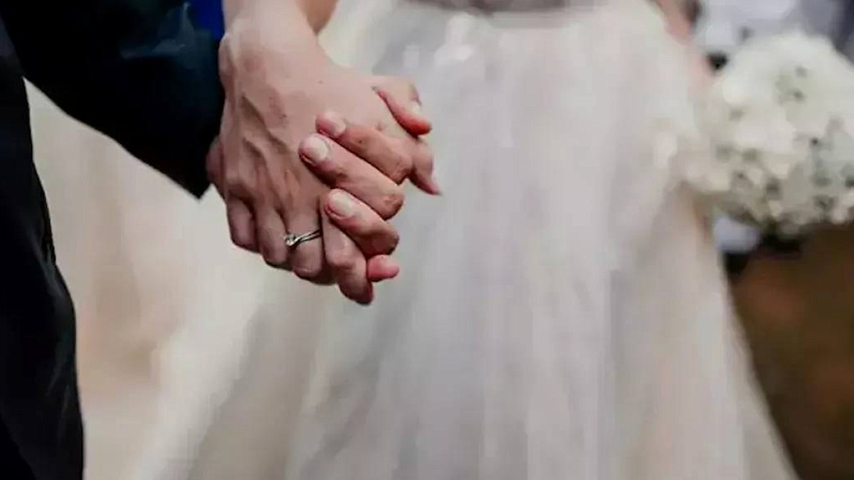 Japonya'da Yapay Zeka Çöpçatanlığı: Yüzlerce Evlilik Resmiyet Kazandı
