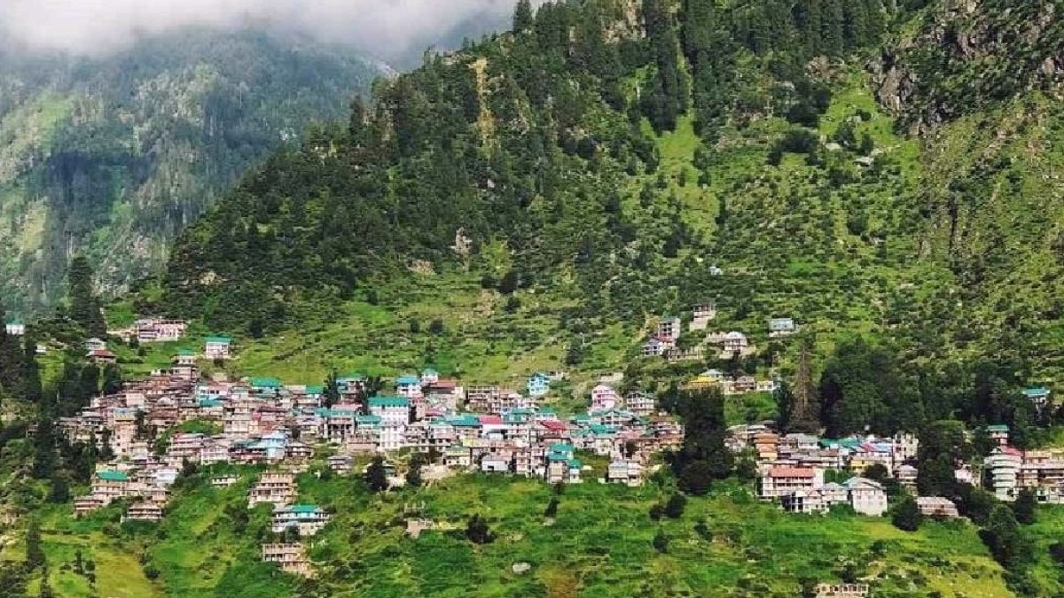 Hindistan'da Temasın Yasak Olduğu Köyde Şaşırtan Ticaret Yöntemi