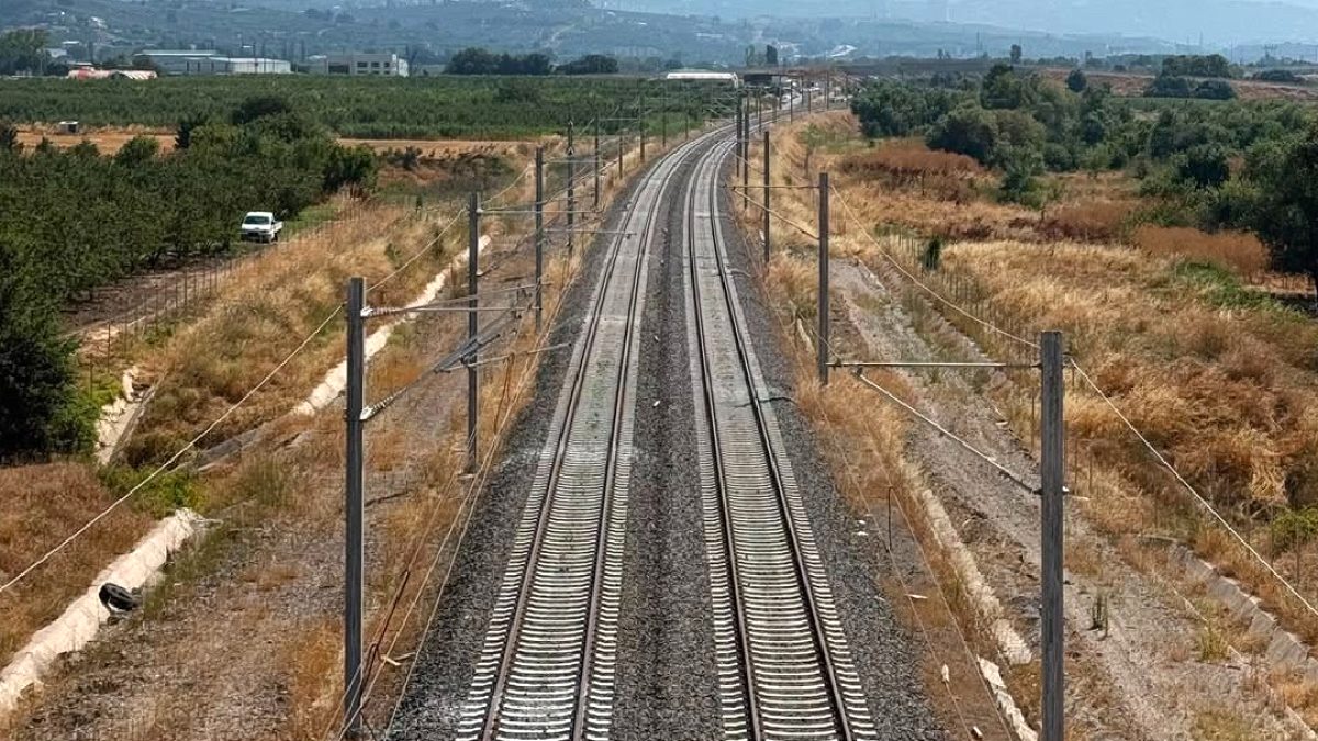Bursa Hızlı Tren Hattı Tamamlanıyor: Süreler Rekor Seviyede Kısalacak